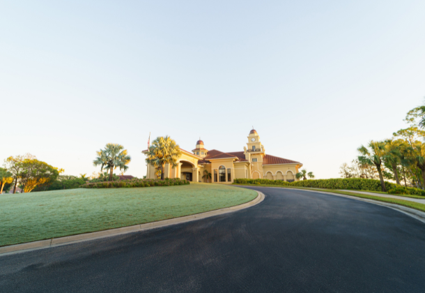 Navigating Naples' Country Clubs: 7 Essential Factors to Ponder Before Joining